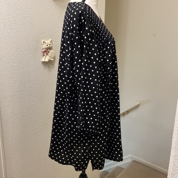 Croft & Barrow Women’s Polkadot Tunic - Picture 4 of 8